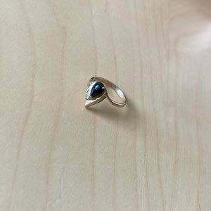 Dark red stone ring. Size 9 1/2